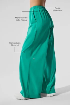 Breezy-Hose mit weitem Bein (lang) – Fichtengrün