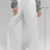 Breezy-Hose mit weitem Bein (Regular) – Weiß
