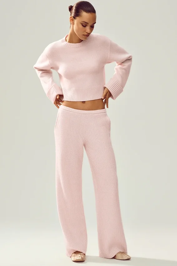 Cashmere Embrace Pullover – Frosted Pink
