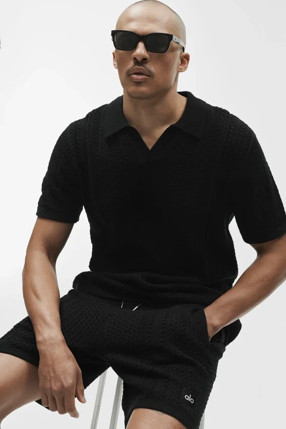 Coastline Knit Kurzarmshirt – Schwarz