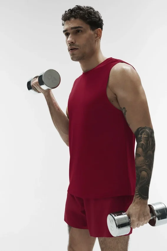 Conquer Muscle Top – Garnet