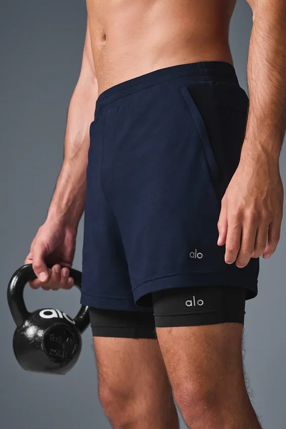 Conquer React 2-in-1 Performance-Shorts – Marineblau/Schwarz