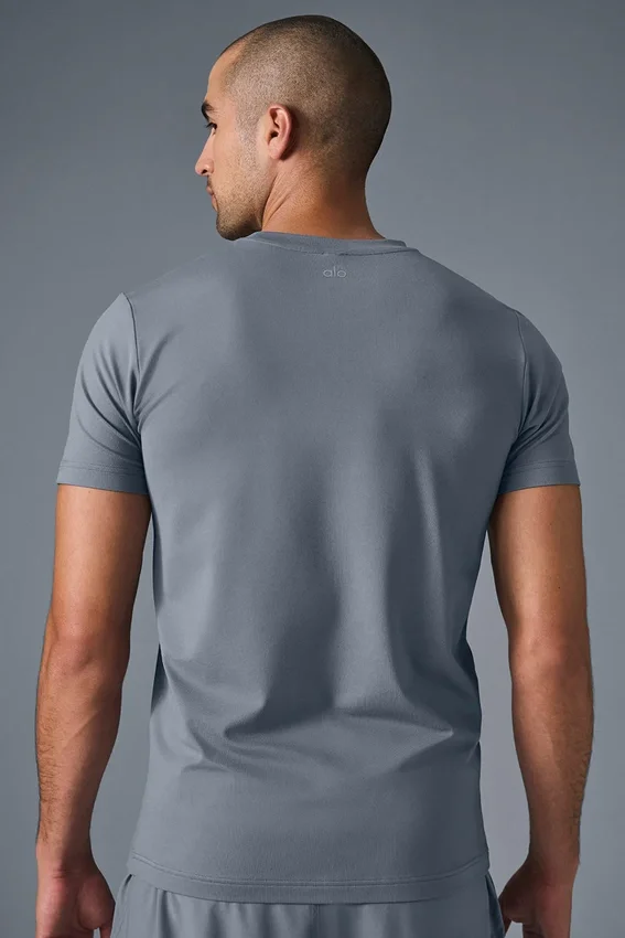 Conquer Reform Kurzarmshirt – Steel Grey