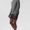Conquer Reform Langarmshirt mit Kapuze – Dunkelgrau meliert