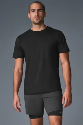 Conquer Reform Rundhals-Kurzarmshirt – Schwarz