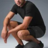 Conquer Reform Rundhals-Kurzarmshirt – Schwarz