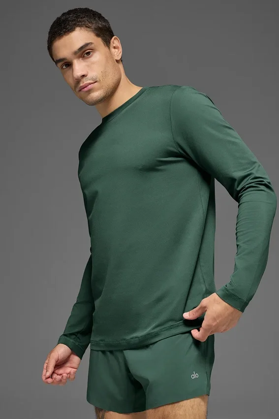 Conquer Reform Rundhals-Langarmshirt – Kleegrün