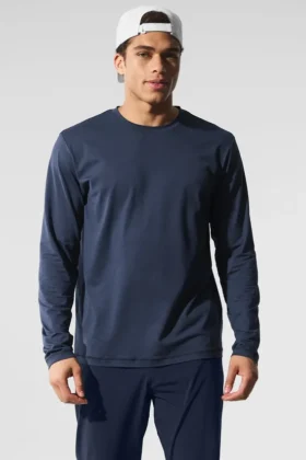 Conquer Reform Rundhals-Langarmshirt – Marineblau