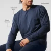 Conquer Reform Rundhals-Langarmshirt – Marineblau