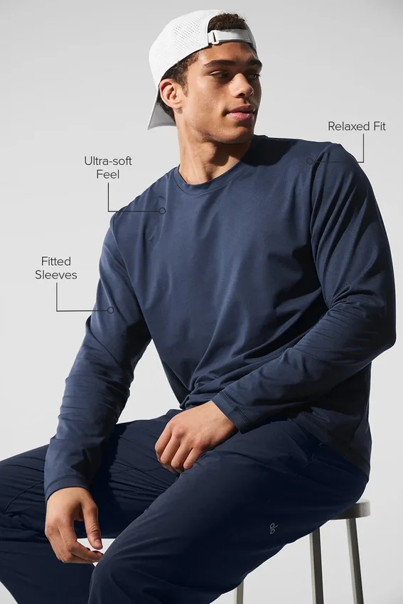Conquer Reform Rundhals-Langarmshirt – Marineblau