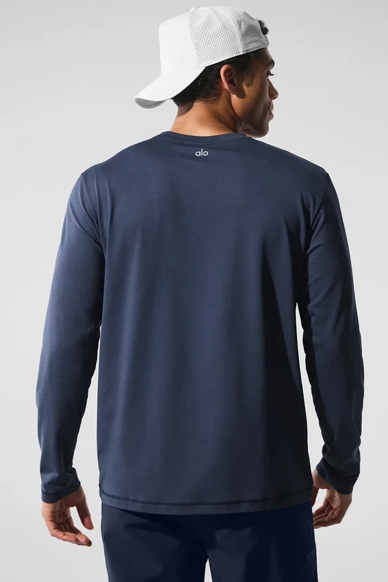 Conquer Reform Rundhals-Langarmshirt – Marineblau
