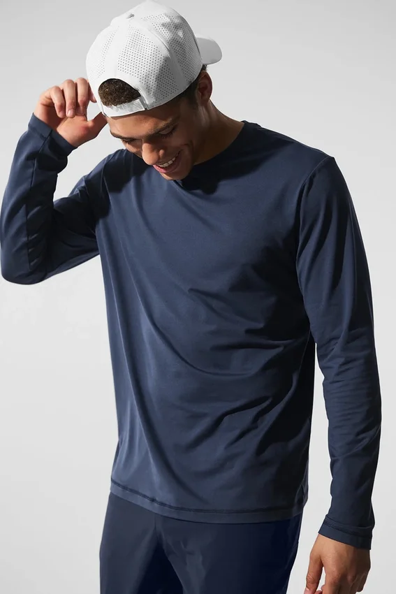 Conquer Reform Rundhals-Langarmshirt – Marineblau