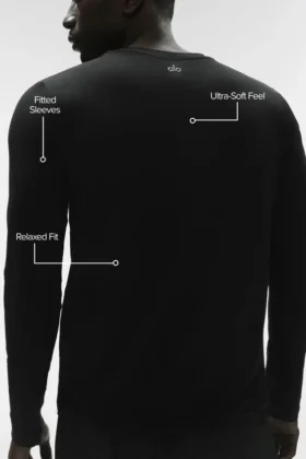 Conquer Reform Rundhals-Langarmshirt – Schwarz