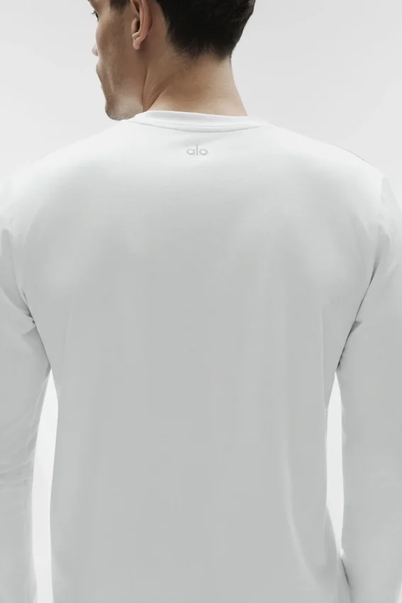 Conquer Reform Rundhals-Langarmshirt – Weiß