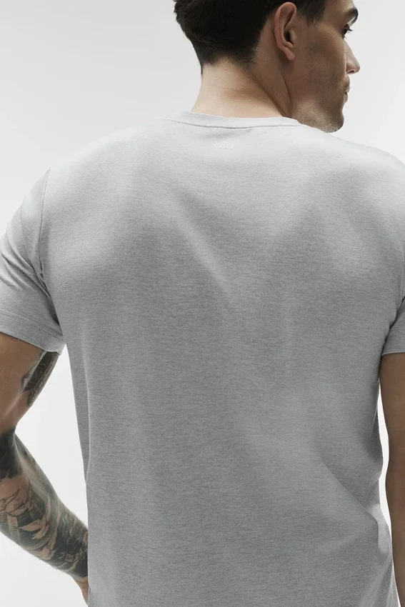 Conquer Reform Rundhals-T-Shirt mit Kurzarmshirts – Athletic Heather Grey