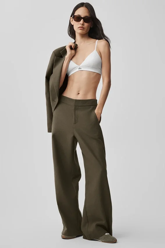 Cosmopolitan-Hose mit mittlerer Leibhöhe und Druckknöpfen – Olive Tree