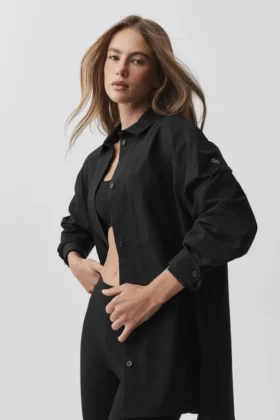 Cotton Real Deal Langarmshirt mit Knöpfen – Schwarz