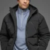 Crinkle-Nylon-Bühnensteppjacke mit Kapuze – Schwarz
