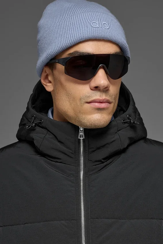Crinkle-Nylon-Bühnensteppjacke mit Kapuze – Schwarz