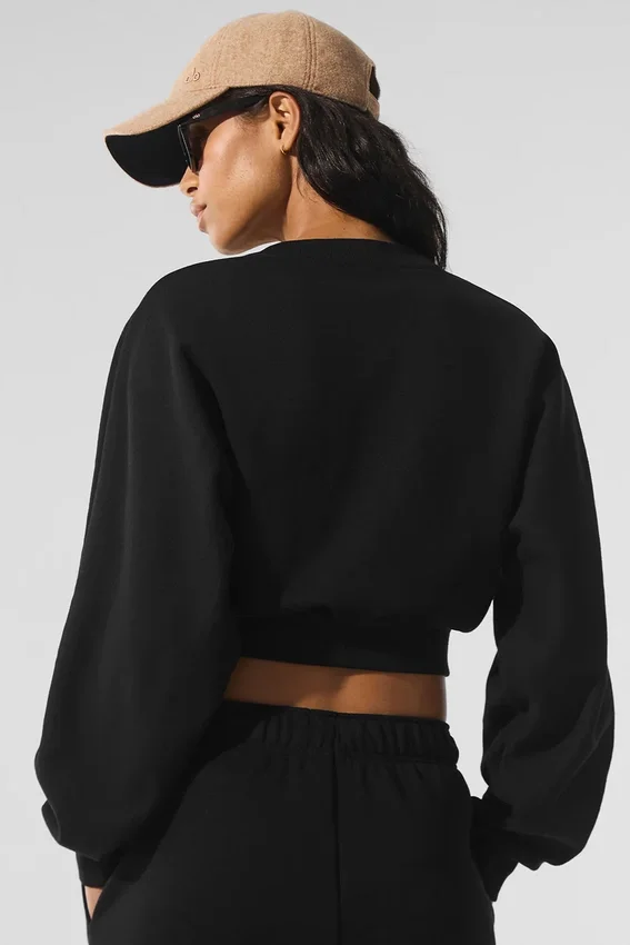 Cropped Accolade Rundhalspullover – Schwarz