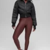 Cropped Atmosphere Daunenjacke – Schwarz