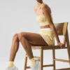 Damen-Socken mit Rüschenrand – Warm Butter