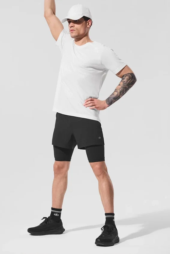 Das Triumph T-Shirt mit Rundhalsausschnitt | Yoga-T-Shirts und Tops für Herren
