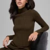 Denim-Strick-Shirt mit rückenfreiem Ausschnitt und Langarmshirts – Espresso/Schwarz