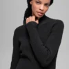 Denim-Strick-Shirt mit rückenfreiem Ausschnitt und Langarmshirts – Schwarz/Anthrazit