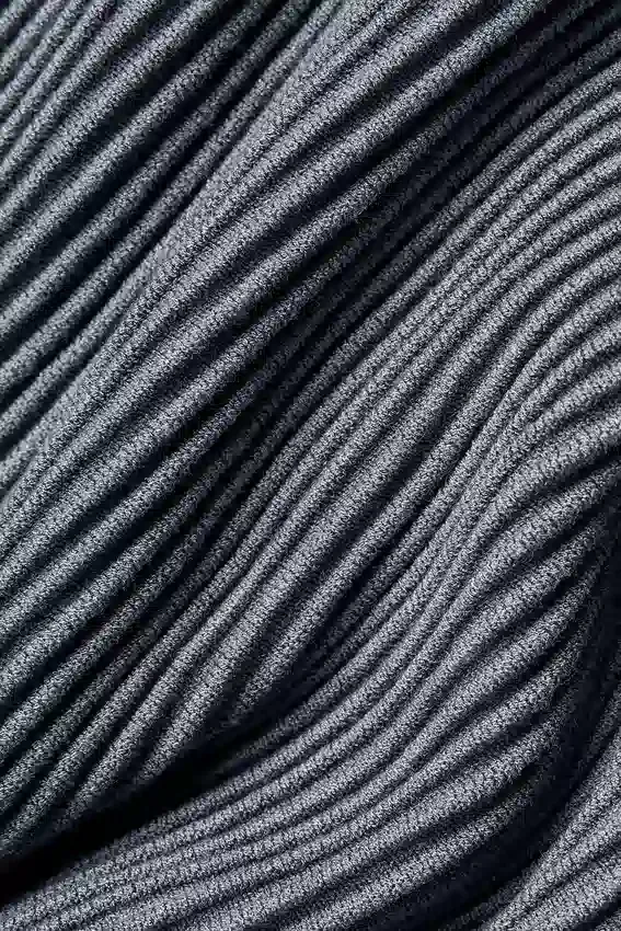 Denim-Strick-Hose mit High-Waist und ausgestelltem Bein – Stahlgrau/Anthrazit