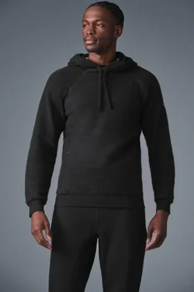 Der Triumph-Hoodie – Schwarz