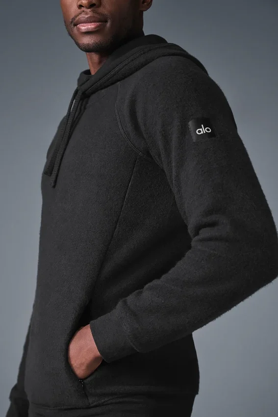 Der Triumph-Hoodie – Schwarz