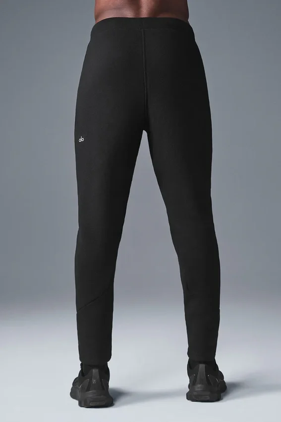 Die Triumph-Jogginghose – Schwarz