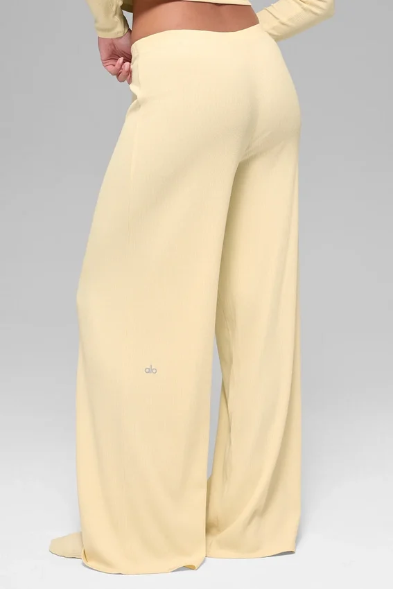 Dreamlight Straight-Hose mit mittlerer Leibhöhe – Candlelight Yellow