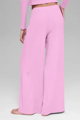 Dreamlight Straight-Hose mit mittlerer Leibhöhe – Candy Heart Pink