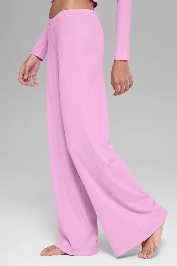 Dreamlight Straight-Hose mit mittlerer Leibhöhe – Candy Heart Pink