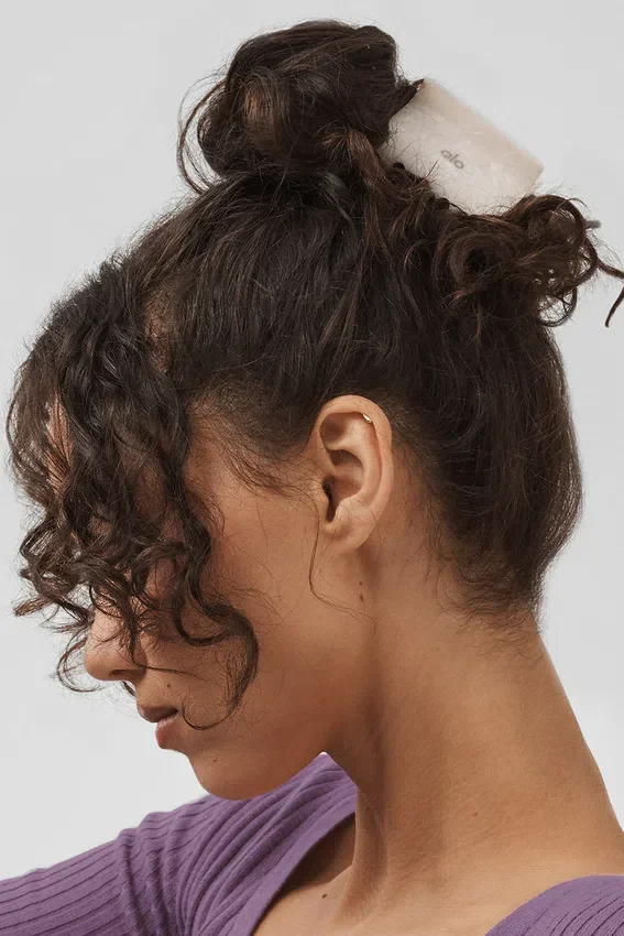 Effortless Claw Clip – White Pearl