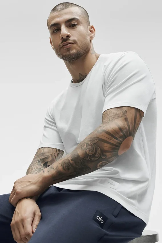Essential Kurzarmshirt für den Street-Stil – Weiß