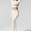 Extrem kurz geschnittener Pullover – Elfenbein