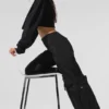 Extrem kurzer Pullover – Schwarz