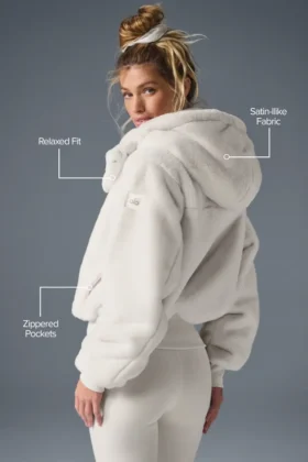 Foxy-Jacke aus Kunstfell – Elfenbein