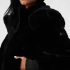 Foxy-Jacke aus Kunstfell – Schwarz