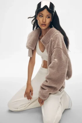 Foxy Sherpa-Jacke – Chai Latte