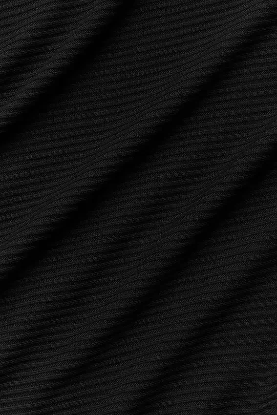 Gerippte, kurz geschnittene „Whisper“-Strickjacke – Schwarz