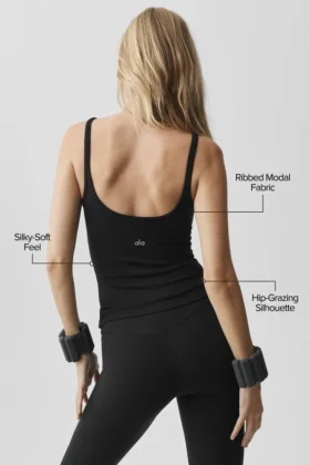 Geripptes „Adore“-Top – Schwarz