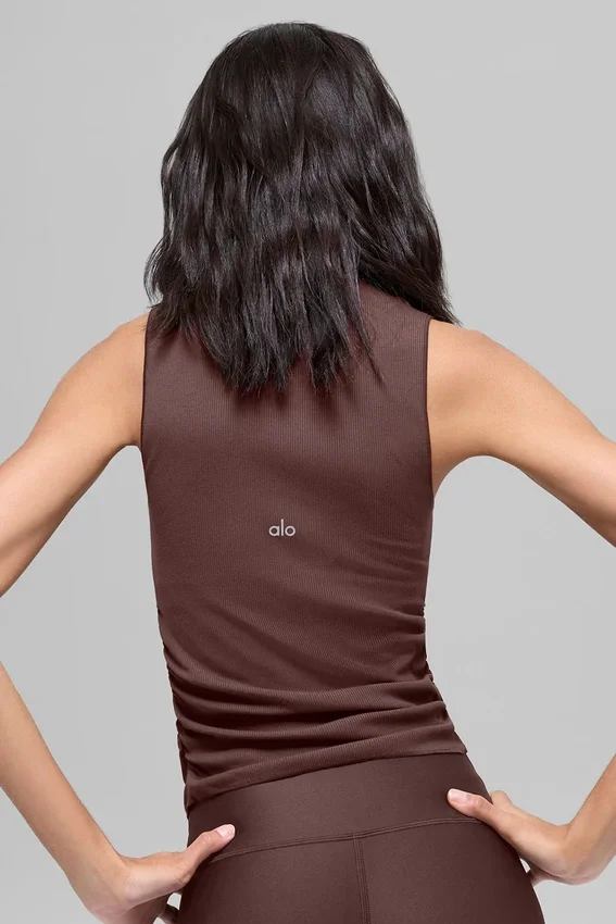 Geripptes „En Pointe“-Top – Brownstone