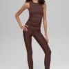 Geripptes „En Pointe“-Top – Brownstone