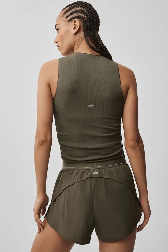 Geripptes En-Pointe-Top – Olive Tree