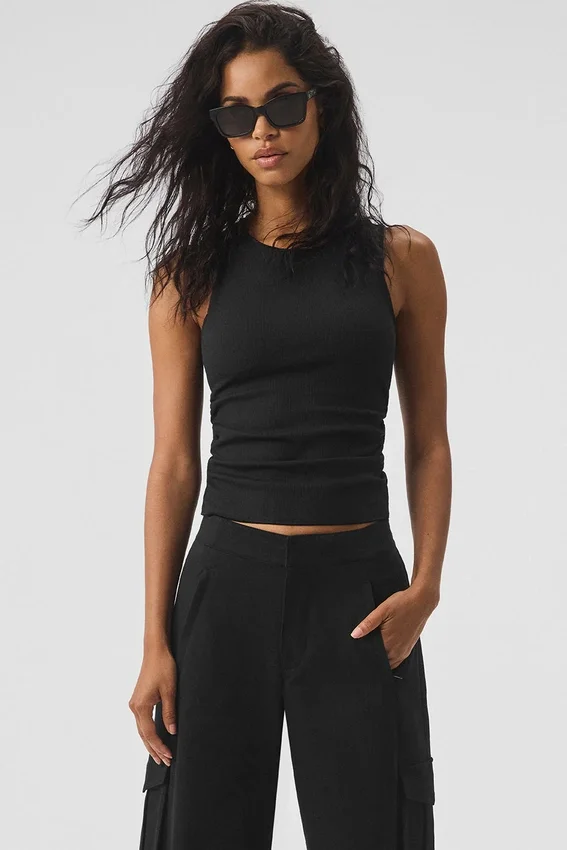 Geripptes „En Pointe“-Top – Schwarz