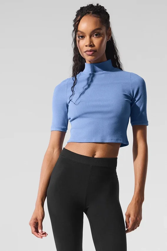 Geripptes Mesh-Kurzarmshirt – Kristallklares Blau